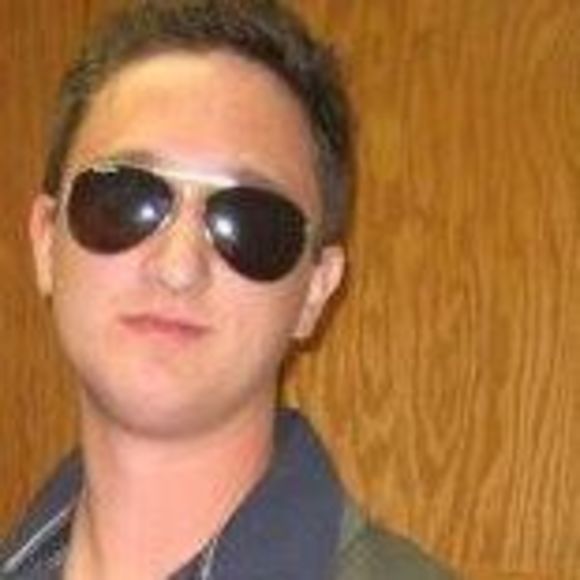 Meet your Posher, Andrew - Picture 1 of 1